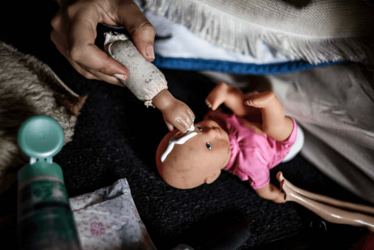 ka zinau liudna spektaklis paaugliams